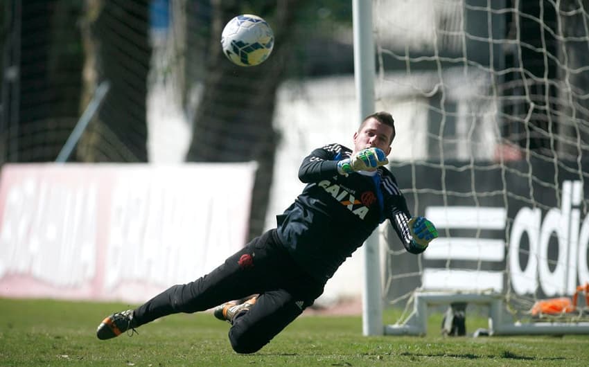 Paulo Victor - Treino do Flamengo (Foto: Bruno de Lima/ LANCE!Press)
