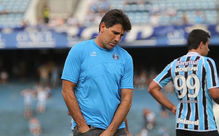 André Lima (fundo) teve boa passagem no Grêmio sob o comando de Renato Gaúcho (Foto: Lucas Uebel/Grêmio)