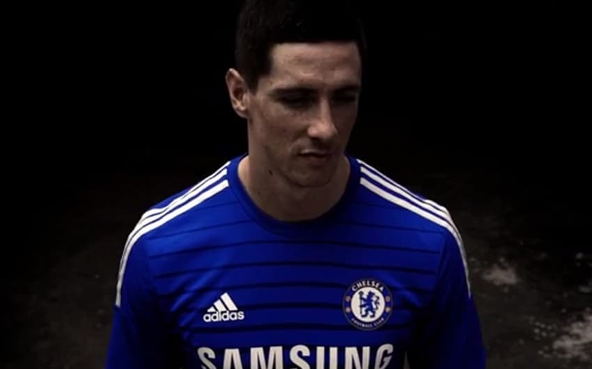Frame: Fernando Torres - Uniforme Chelsea (Foto: Reprodução)
