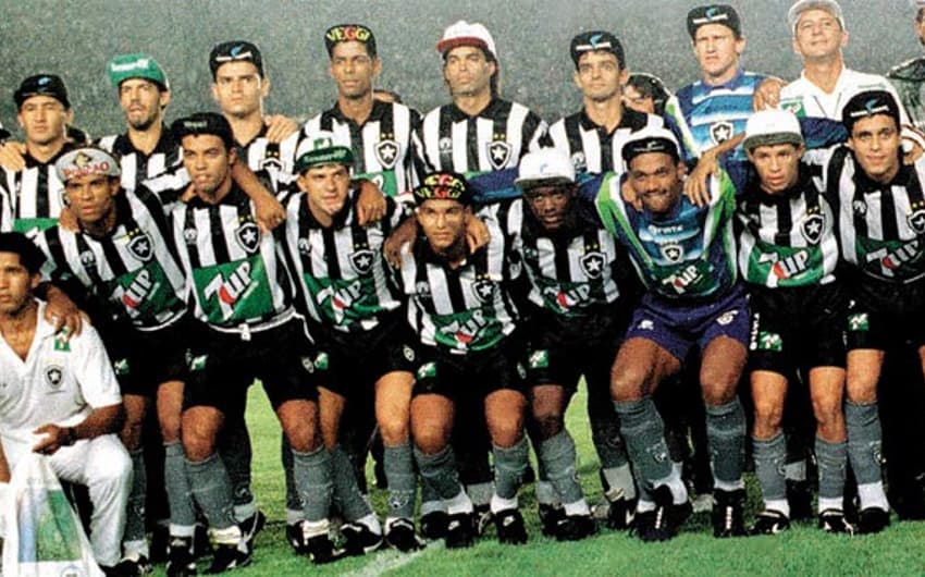 Jogadores do Botafogo campeões de 1995 (Crédito: Paulo Sérgio)