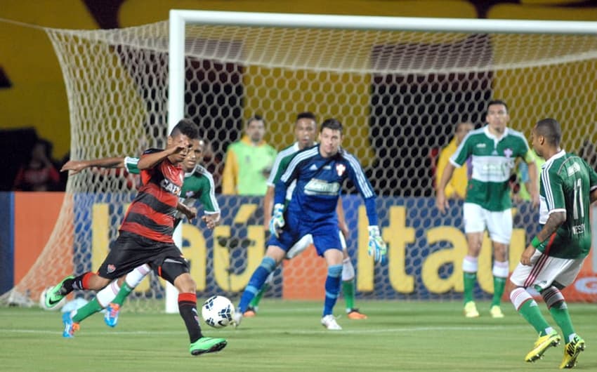 Vitória x Palmeiras (Foto: Romildo de Jesus/ LANCE!Press)