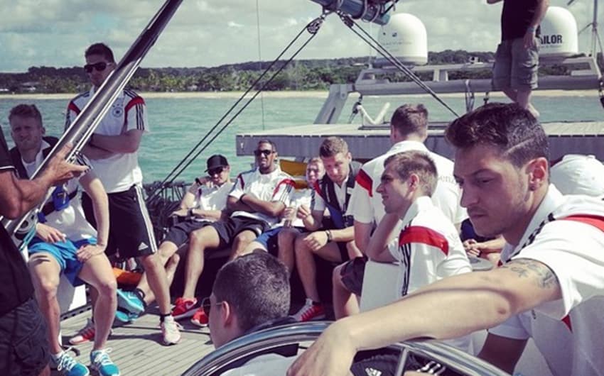 Jogadores da Alemanha em passeio de barco (Foto: Reprodução/Instagram)