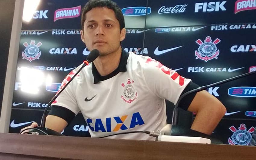 Anderson Martins apresentado como reforço do Corinthians (Foto: Gabriel Carneiro)