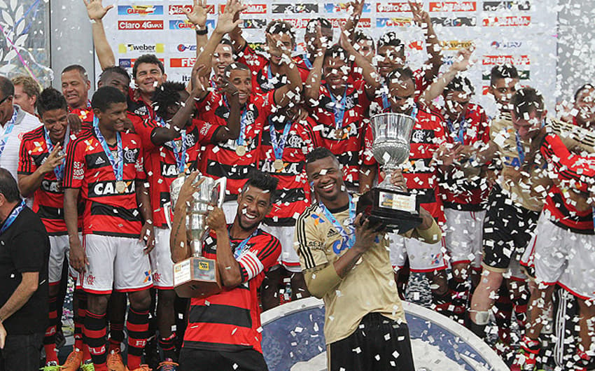 Flamengo bate a Cabofriense e levanta a Taça Guanabara (Foto: Cleber Mendes/LANCE!Press)