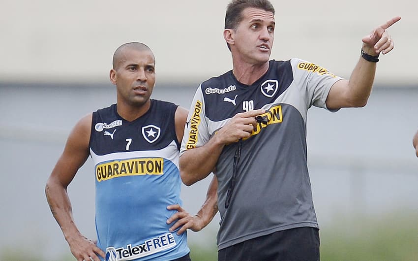 Emerson Sheik - Treino do Botafogo (Foto: Arquivo LANCE!)