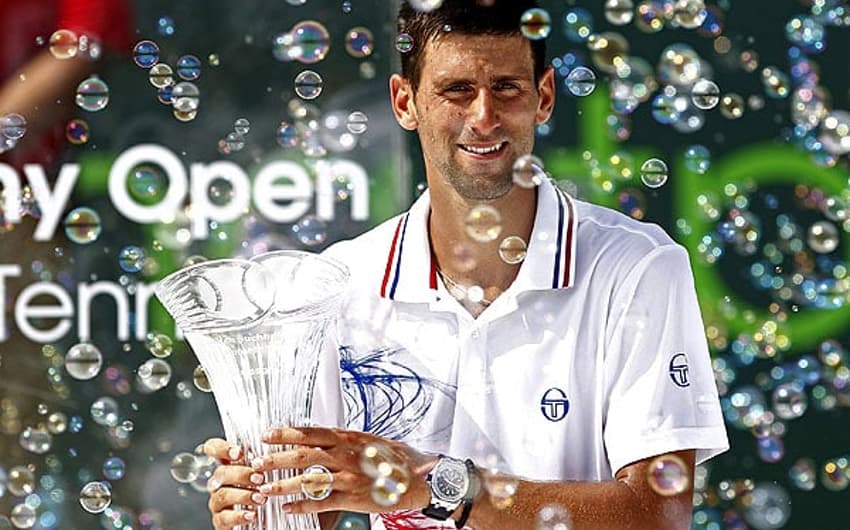 Novak Djokovic campeão do Masters 1000 de Miami (Foto: Kevin Lamarque/Reuters)