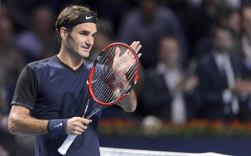 Roger Federer na estreia no ATP 500 da Basileia 2015 (Foto: Fabrice Coffrini/AFP)