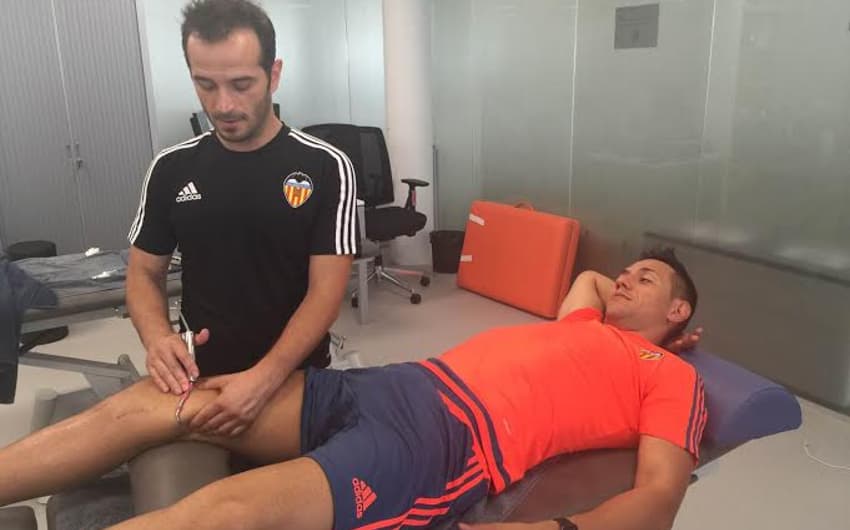 Diego Alves segue em recuperação de cirurgia no joelho (Foto: Divulgação / Soccer House)