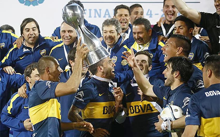 Boca Juniors ergue o troféu da Copa Argentina (Foto: Reprodução/Boca)