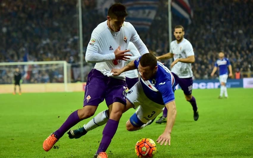 Sampdoria 0 x 2 Fiorentina (Foto: GIUSEPPE CACACE/AFP)