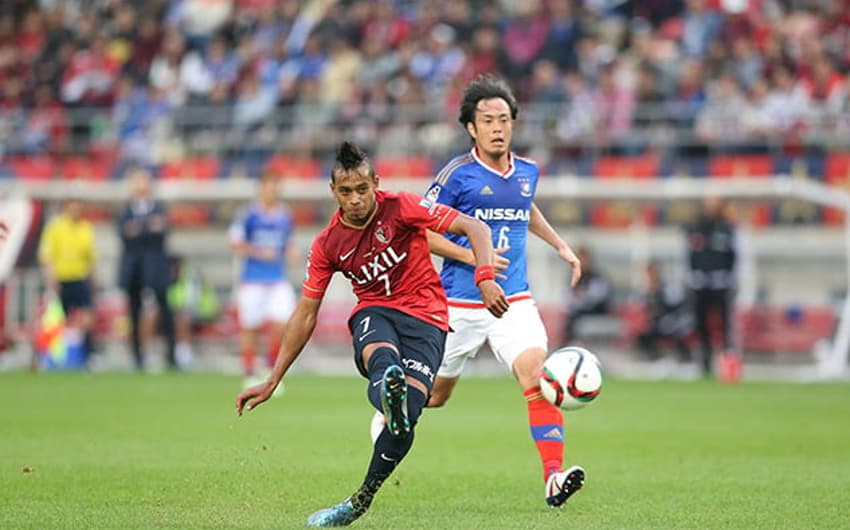 Caio Fernandes marca dois gols na vitória do Kashima Antlers, neste sábado (Foto: Divulgação/Site Oficial do Kashima Antlers)