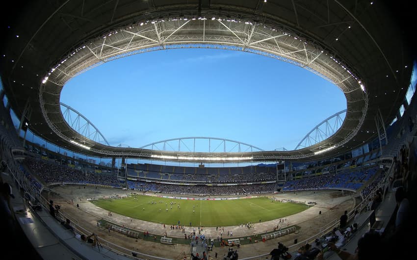 Estádio Nilton Santos já pode receber 34 mil pessoas (Vitor Silva/ Sspress)