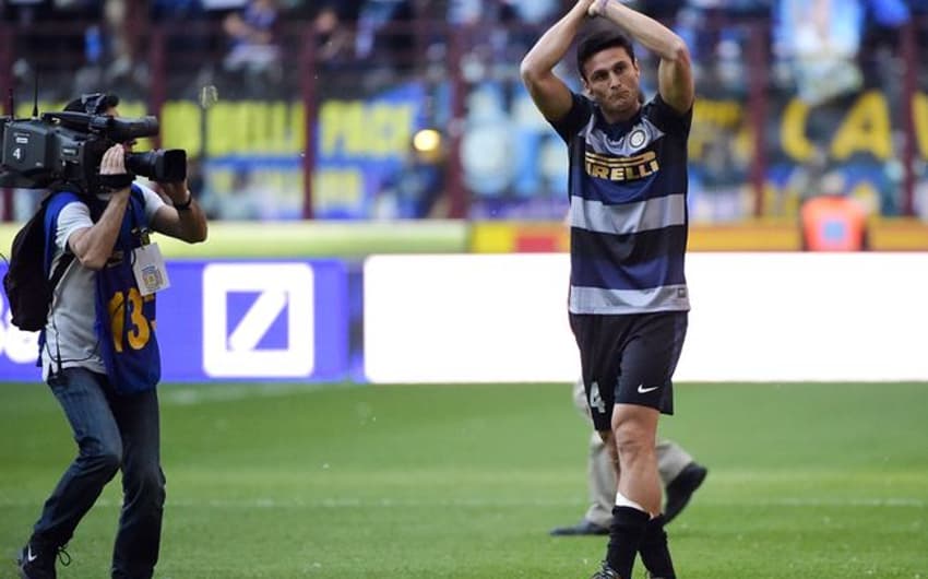 Zanetti é jogador com mais partidas pela seleção argentina (Foto: AFP)