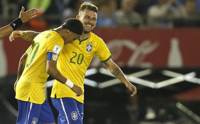 HOME - Argentina x Brasil - Eliminatórias para Copa-2018 - Lucas Lima e Neymar (Foto: André Mourão/Mowa Press)