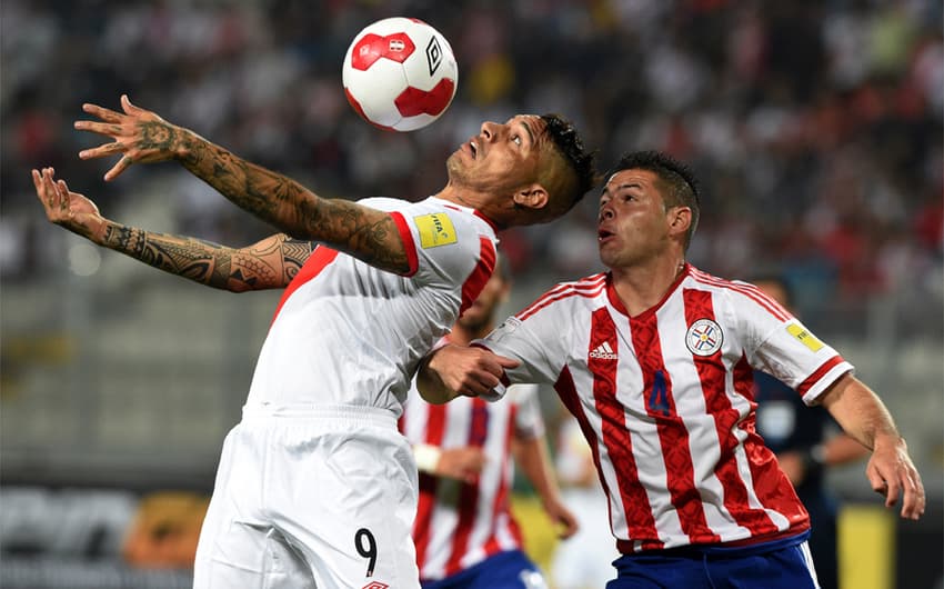 Peru x Paraguai (foto:AFP)