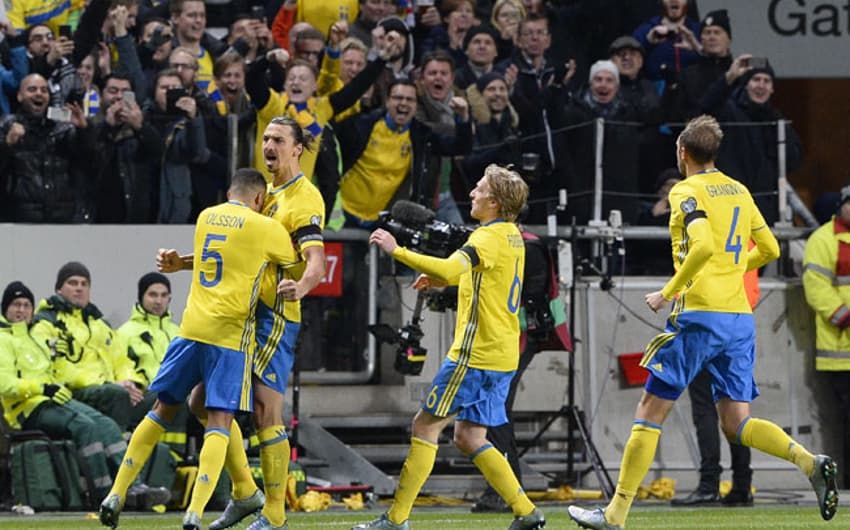 Ibrahimovic marcou o segundo gol da Suécia (FOTO: Jonathan Nackstrand / AFP)