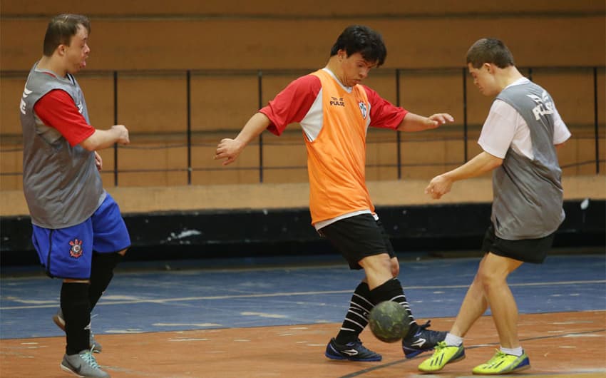 Futsal para portadores de Síndrome de Down (Foto:Eduardo Viana/LANCE!Press)