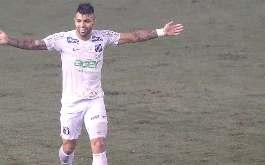 HOME - Santos x Palmeiras - Copa do Brasil - Gabriel Gabigol e torcida na Vila Belmiro (Foto: Ari Ferreira/LANCE!Press)
