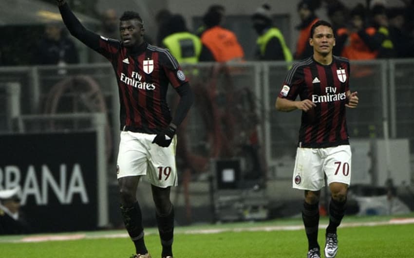 Niang fez dois gols na vitória do Milan sobre a Sampdoria (Foto: Olivier Morin / AFP)