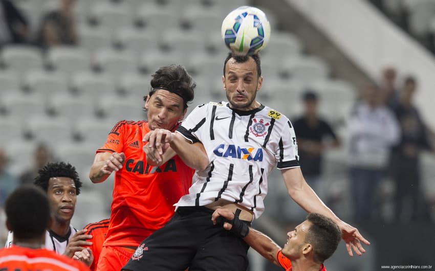 Corinthians e Sport são os times mais disciplinados do Brasileirão (Foto: Daniel Augusto Jr/Divulgação)