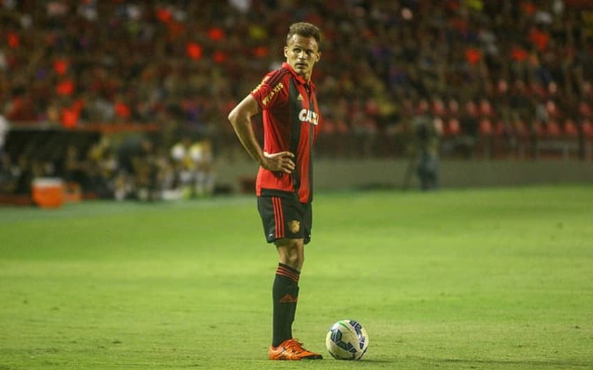 Em quatro temporadas, Renê soma 132 partidas e quatro gols em pelo Sport (Foto: Williams Aguiar)