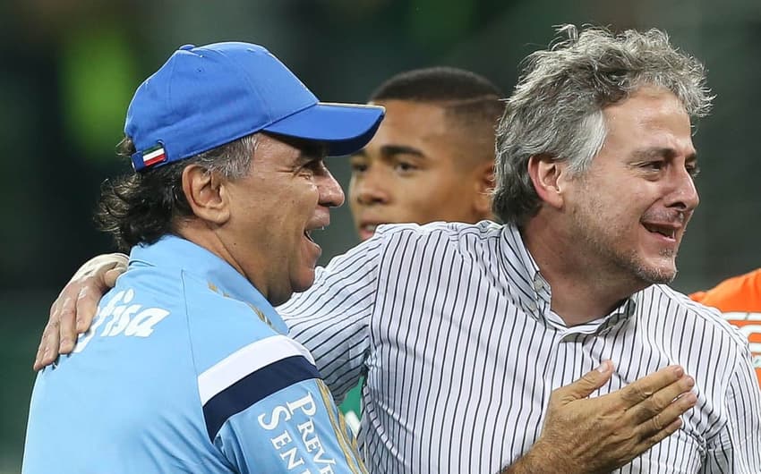 Paulo Nobre festeja com Marcelo (Cesar Greco/Ag Palmeiras)