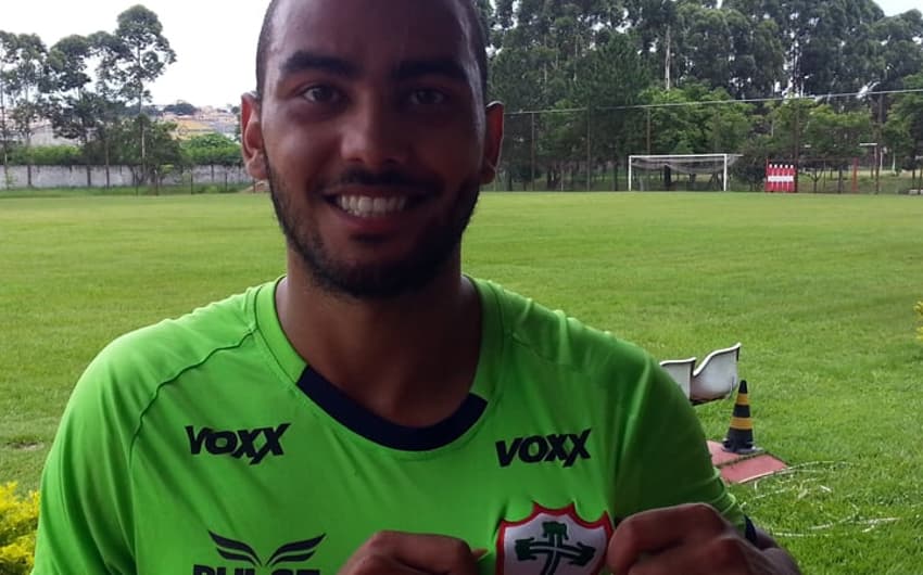 Caio Cézar, 19 anos, foi revelado pela Lusa e agora retorna após passagem com poucas chances no Cruzeiro (Foto: Divulgação)