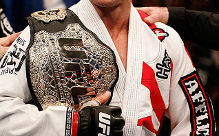 Georges Saint Pierre é ex-campeão dos meio-médios do UFC