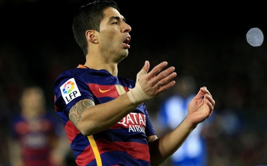 Suárez - Barcelona x Espanyol (Foto: Pau Barrena / AFP)