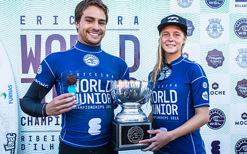 Lucas Silveira e Isabella Nichols foram os dois campeões mundiais júnior (Foto: WSL/Divulgação)