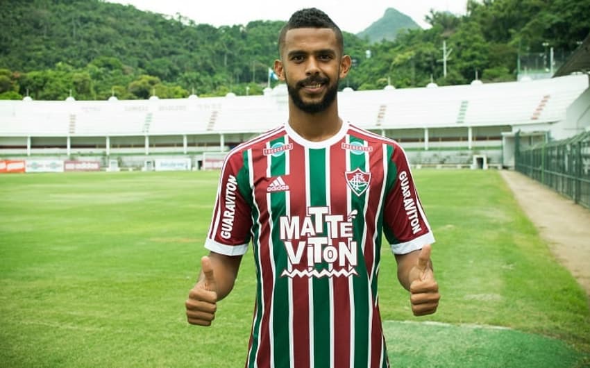 Zagueiro Renato Chaves terá forte concorrência no time das Laranjeiras (Foto: Divulgação)