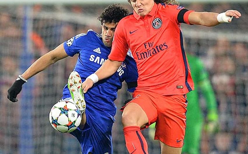 Chelsea x PSG - Liga dos Campeões - Diego Costa e David Luiz (Foto: Glyn Kirk/AFP)