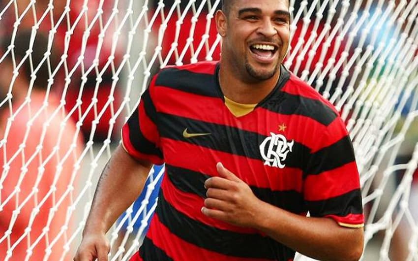 Adriano foi o camisa 10 do Flamengo em 2009