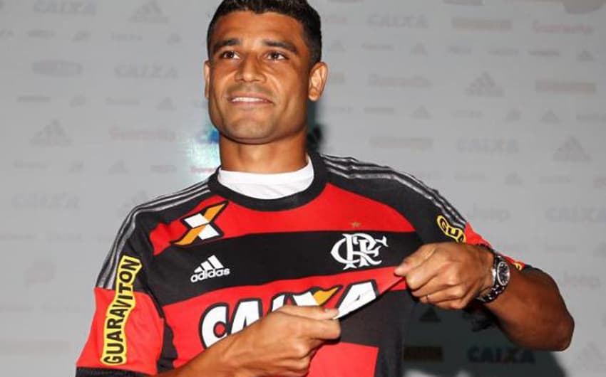 Ederson é o atual camisa 10 do Flamengo