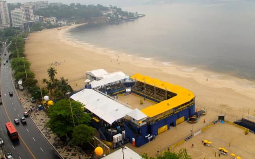 Arena montada em Niterói em 2014 (Foto: Paulo Frank/CBV)
