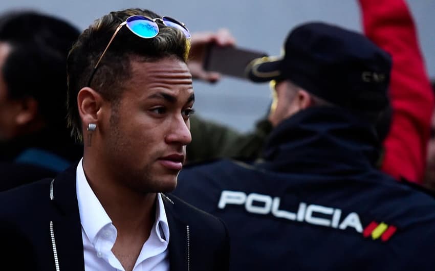 Neymar em Madri(foto:JAVIER SORIANO / AFP)