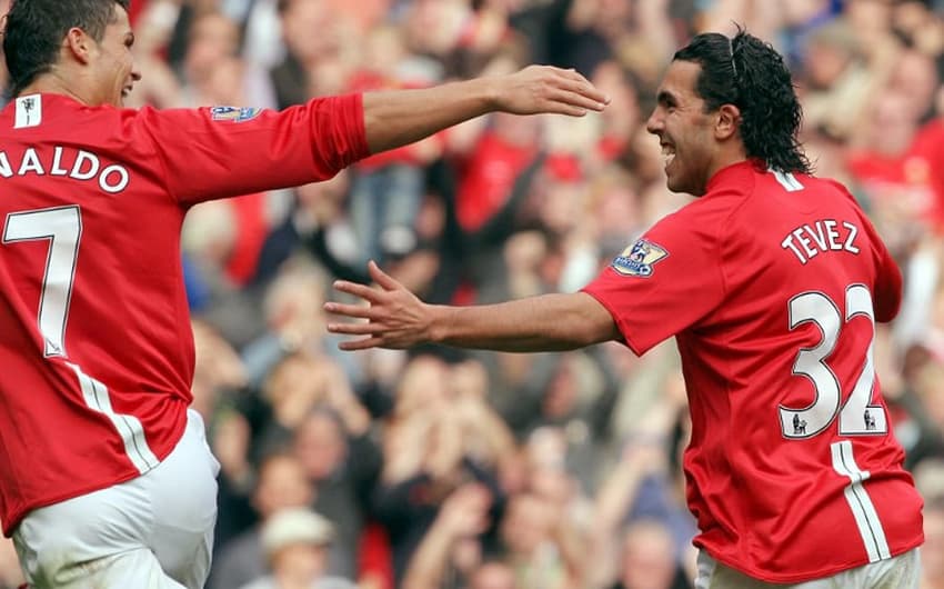 Entre 2007 e 2009, Cristiano Ronaldo e Tévez formaram o poderoso ataque do Manchester United