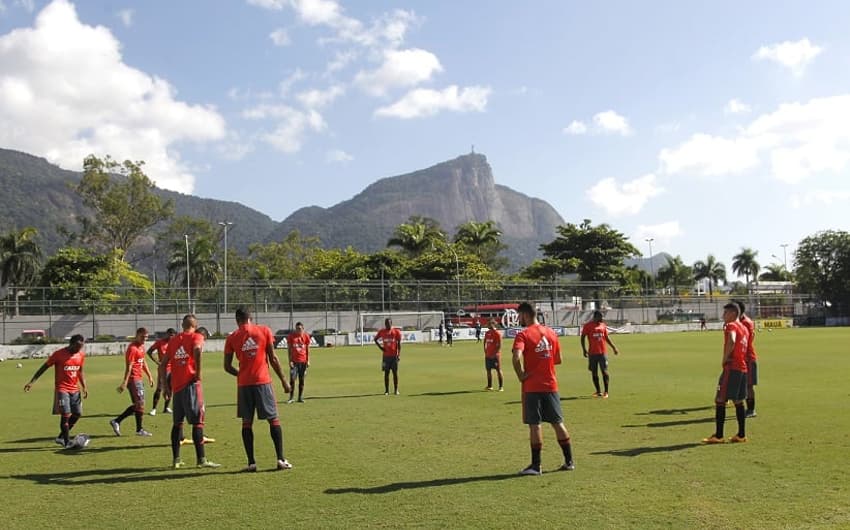 Flamengo se reapresentou na manhã desta segunda (Foto: Gilvan de Souza)