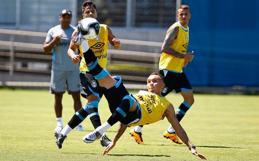 Atividade do Grêmio indica time misto (Foto: Lucas Uebel / Grêmio FBPA)