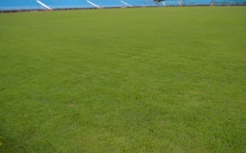 Falta de estrutura do Estádio VGD, em Londrina, irrita o Paraná