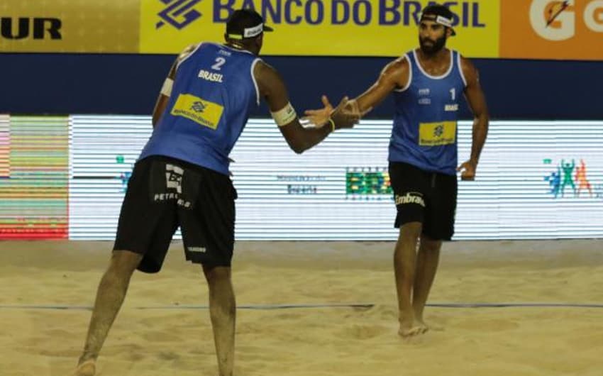 Pedro Solberg e Evandro estrearam na temporada em 2016 em Maceió  (Foto: Divulgação/Matheus Vidal/CBV)