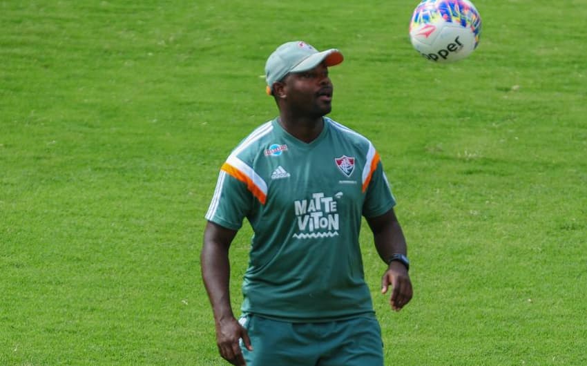 Marcão, auxiliar técnico do Fluminense (Foto: Armando Paiva/AGIF/Lancepress!)