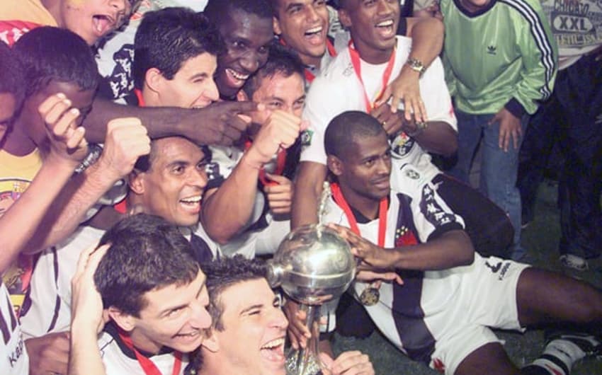 Vasco campeão da Libertadores em 1998 (Foto: Arquivo LANCE!)