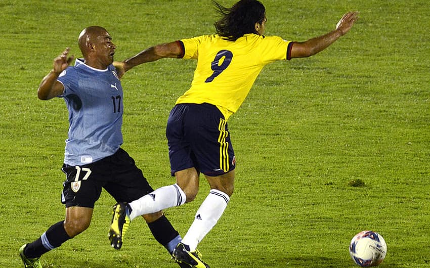 Uruguai x Colômbia (Foto: Daniel Caselli/AFP)