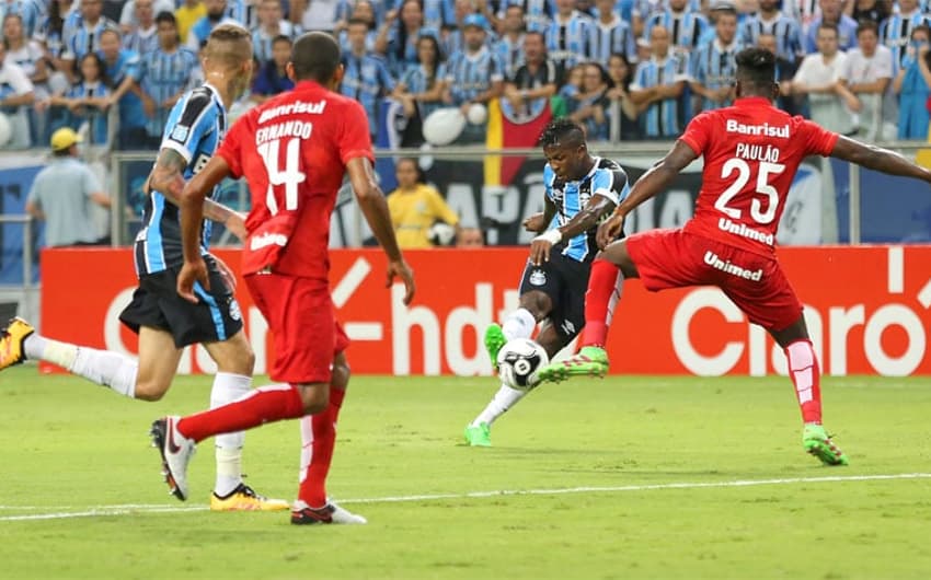 HOME - Grêmio x Internacional - Campeonato Gaúcho - Bolaños (Foto: Pedro H. Tesch/Eleven/LANCE!Press)