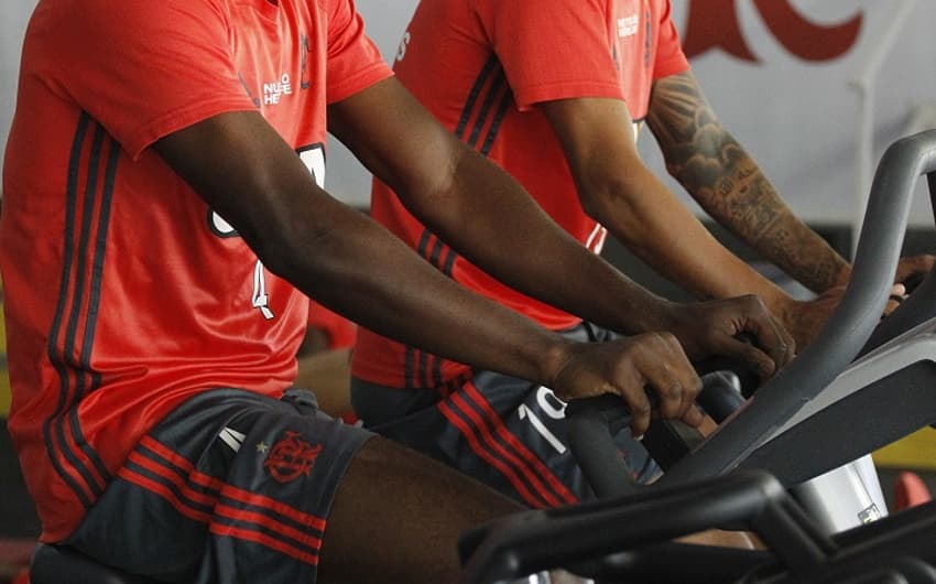 Juan em treino físico do Flamengo (Gilvan de Souza/Flamengo)