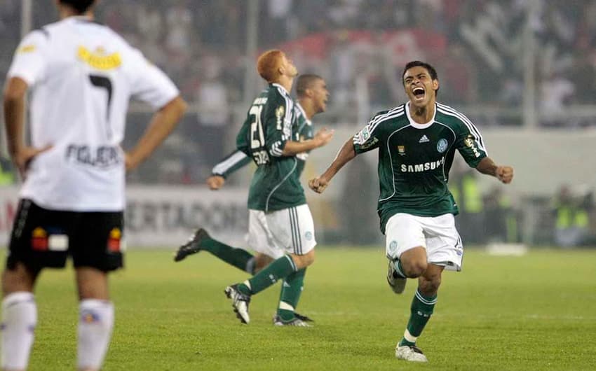 Último confronto: Colo-Colo 0 x 1 Palmeiras (29/4/2009) - Libertadores