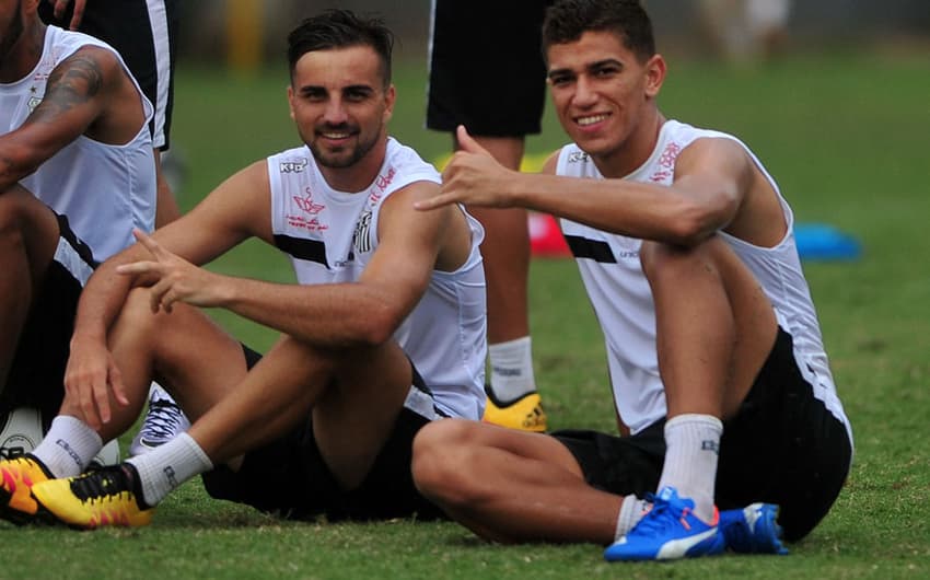 Treino Santos Longuini e Vitor Bueno (foto:Ivan Storti/LANCE!Press)