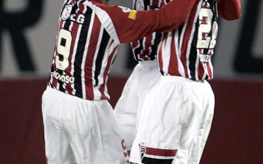 Logo aos 11 minutos, Danilo abriu o placar para o São Paulo contra o River Plate