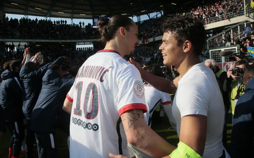 PSG, Thiago SIlva e Ibrahimovic (Foto: JACQUES DEMARTHON / AFP)